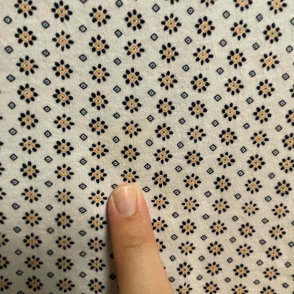 Ann Taylor White Patterned Blouse - Picture 3 of 6